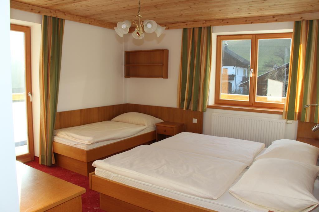 Pension Christina Unterach am Attersee Δωμάτιο φωτογραφία