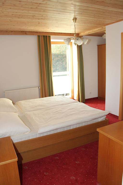 Pension Christina Unterach am Attersee Δωμάτιο φωτογραφία